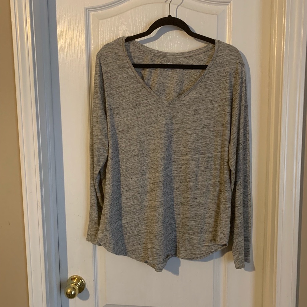 Old navy long sleeve shirt